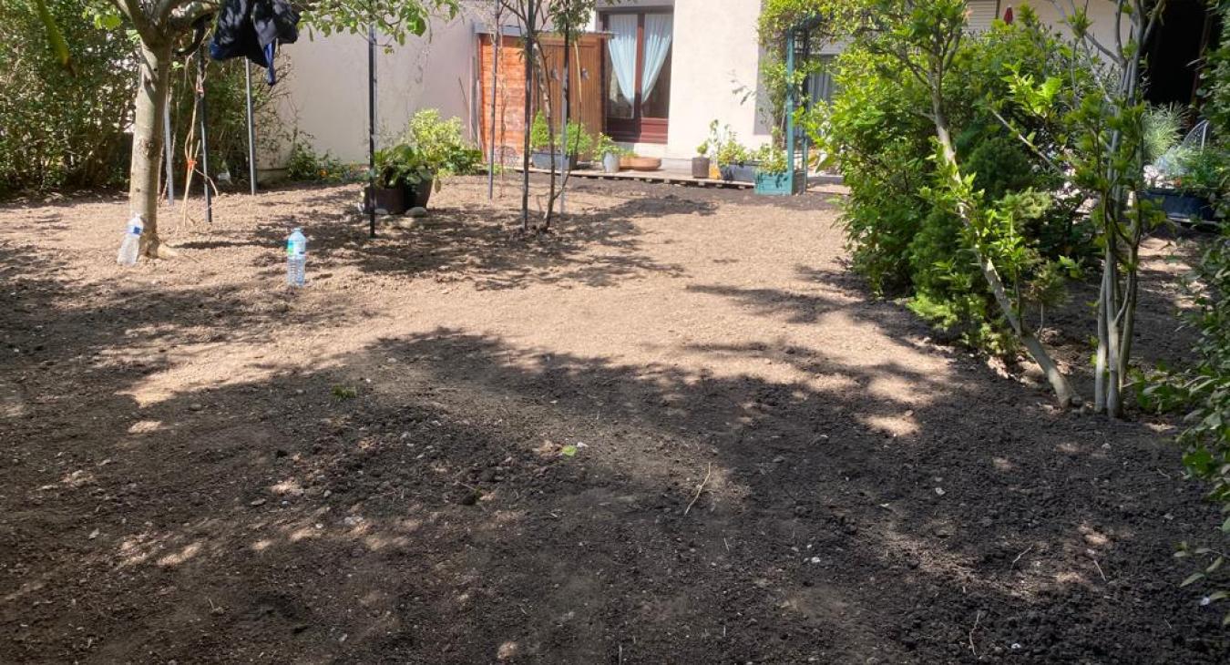 Aménagement de jardin & Pose de pelouse en rouleaux L'Isle-Adam